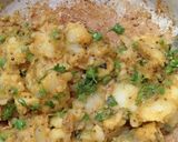 आलू मटर के समोसे (aloo matar ke samose recipe in Hindi) रेसिपी चरण 3 फोटो