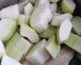 รูปขั้นตอนการทำที่ 4 ของ ไก่ต้มกะทิกับฟักใส่ส้มแขก