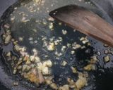 Foto langkah ke 3 dari resep Spaghetti Sosis Aglio Olio.