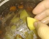 Foto langkah ke 5 dari resep Sop Tulang Ayam Simple.