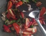 Foto langkah ke 3 dari resep Oseng ikan teri medan pedas.