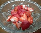 Foto langkah ke 2 dari resep Frozen Yoghurt Strawberry.