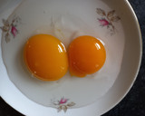 Foto del paso 1 de la receta: Pan turco con huevos de pata