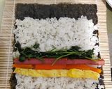 Foto langkah ke 4 dari resep Gimbap (Korean Cuisine).