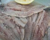 Foto del paso 4 de la receta: Sardinas a la plancheta con morrón verde