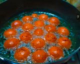 গুঁড়ো দুধের গুলাব জামুন(guro dudher gulab jamun recipe in bengali) রেসিপির ধাপ 6 ছবি