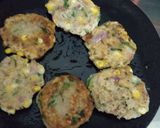 A picture of step 2 of Bread corn cutlet.