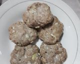 Foto langkah ke 5 dari resep Burger with Homemade Beef Patty.