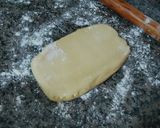 Foto del paso 1 de la receta: Tarta 3 quesos, cebolla y crema