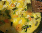 Foto del paso 5 de la receta: Tortilla de verduritas superficial y rápida
