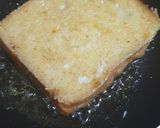A picture of step 3 of Spicy cheesy French toast.