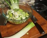 A picture of step 4 of Harissa Chicken with Caramelized Leeks and Fennel.