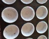 Φωτογραφία βήματος 5 της συνταγής Εύκολα Muffins με κομματάκια σοκολάτας!