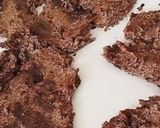 Foto langkah ke 1 dari resep Chocolate Bread Mille-Feuille | kreasi leftover roti tawar coklat.