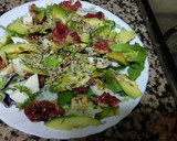 Foto del paso 5 de la receta: Ensalada ligera con higos, mozzarella y aguacate