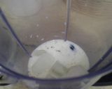 A picture of step 2 of Oreo shake.
