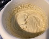 Une image de l'étape 5 de Gâteau caramélisé aux deux oranges.