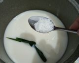 Foto langkah ke 2 dari resep Lontong Loyang (alas daun pisang).