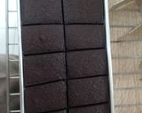 Foto langkah ke 4 dari resep Cake Cokelat Lembut dari Roti Tawar.