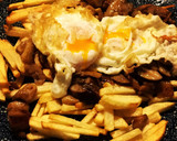 Foto del paso 4 de la receta: Huevos rotos con boletus al ajillo y polvo de trufa 🍂🍂🍂🍄🍄🍄🍄
