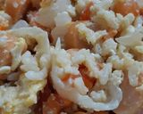 รูปขั้นตอนการทำที่ 2 ของ "ข้าวผัดไส้กรอก" Sausage Fried Rice🍳🍚🍅🧅🥕