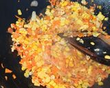 Foto langkah ke 2 dari resep Nasi goreng sayur.