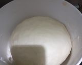 Foto del paso 2 de la receta: Medialunas saladas o de grasa