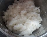 A picture of step 2 of Mango mochi.