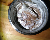 Foto del paso 6 de la receta: Mousse de chocolate con coulis de mandarina y masa tulipe