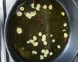 Foto del paso 3 de la receta: Champiñones con beicon en salsita de vino blanco