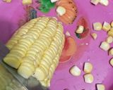 Foto langkah ke 2 dari resep Sup Gambas, Jagung dan Bakso.