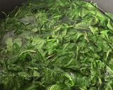 A picture of step 2 of Palak Paneer.