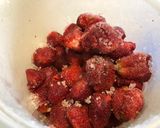 A picture of step 1 of Strawberry cream Shake.