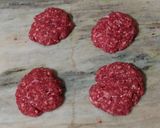 Foto del paso 6 de la receta: Hamburguesas con papas cuñas