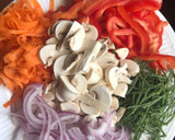 Foto del paso 2 de la receta: Noodles de arroz con verdura y pollo