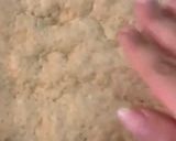 صورة لخطوة 3 من وصفة بيتزا كرات السجق الشهية