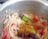 A picture of step 2 of Bhindi Pyaz.