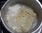 Foto langkah ke 3 dari resep 132. Mie instan soto.