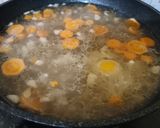 Foto langkah ke 5 dari resep Sop Telur Makaroni.