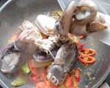 Foto langkah ke 2 dari resep Balakutak Bumbu Hitam (Sotong).