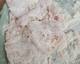 Foto langkah ke 2 dari resep Ayam Crispy Penyet (Sambal Kemangi).