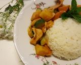 Hình bước làm 4 của món Gà nấu cà ri đỏ (red curry)