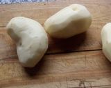 Foto del paso 1 de la receta: Papas con crema rosada