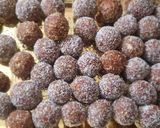 A picture of step 6 of Energy bombs...(date balls)#Foodies&friends.