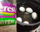 A picture of step 1 of Egg Nargisi Kofta.