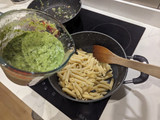 Pasta in a pea sauce