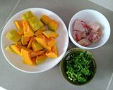 Hình bước làm 1 của món Canh gà bí đỏ