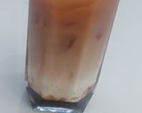 A picture of step 3 of Iced Tea Teh C Peng.