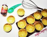 Foto langkah ke 3 dari resep Pie Mini saus Strawberry🍓.