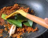 Foto langkah ke 3 dari resep Gulai cumi bunting telur puyuh.